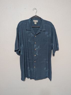 Big Dogs Resort Wear Silk Blend Blue Short Sleeve Casual Button-Down Shirt